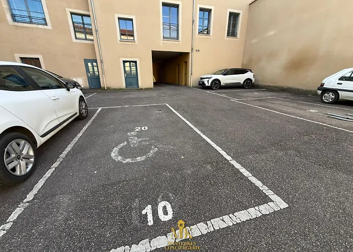 T4 Spacieux & Chaleureux Proche Stanislas Διαμέρισμα