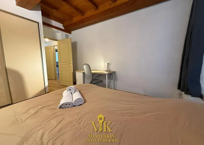 Apartment T4 Spacieux & Chaleureux Proche Stanislas *