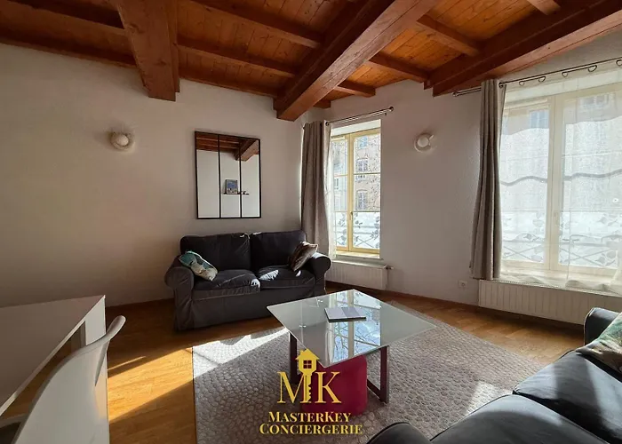 Apartment T4 Spacieux & Chaleureux Proche Stanislas